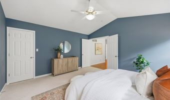 614 Whispering Willows Ct, Ballwin, MO 63021