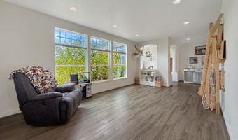 15618 Pedrioli Dr, Brookings, OR 97415