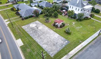 12 Dyal St, Baxley, GA 31513