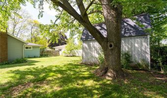 915 Sharondale Dr, Amherst, OH 44001