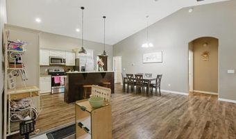 1180 HOUGH St, Bell, FL 32619