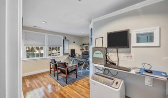 677 W West Main St, Barnstable, MA 02630