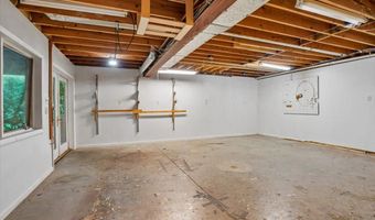 9009 CHARRED OAK Dr, Bethesda, MD 20817