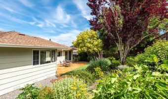 7362 Oakmont Dr, Santa Rosa, CA 95409