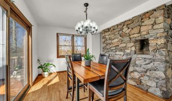 11 Spruce Mountain Trl, Danbury, CT 06810