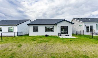 2203 Barry Dr, Adel, IA 50003