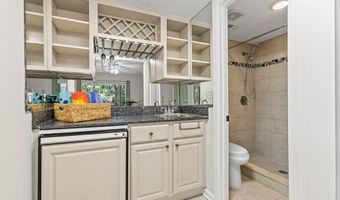 2133 SEMINOLE Rd 4, Atlantic Beach, FL 32233