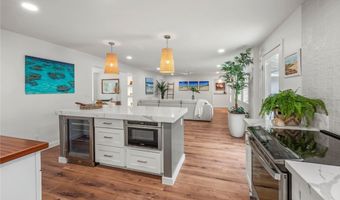 121 Kaha St, Kailua, HI 96734