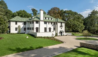 18 Tokeneke Trl, Darien, CT 06820