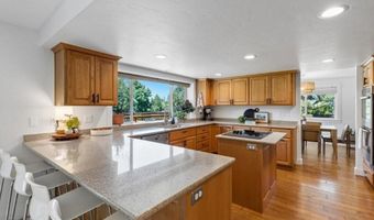 61211 Mount Vista Dr, Bend, OR 97702
