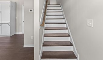 801 Grafton Peak Ln, Apex, NC 27523