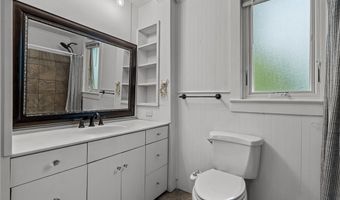 802 N Poplar St, Aberdeen, NC 28315