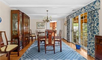 429 Woonsocket Hill Rd, North Smithfield, RI 02896