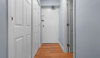 3701 5TH St S 309, Arlington, VA 22204