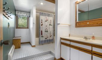 3992 Grandview Ave, Allegan, MI 49010