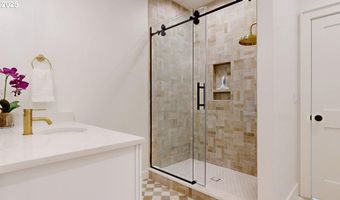 1346 NAUTICAL HEIGHTS Dr, Brookings, OR 97415