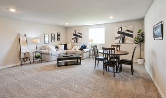 3909 2ND Ave SW, Altoona, IA 50009