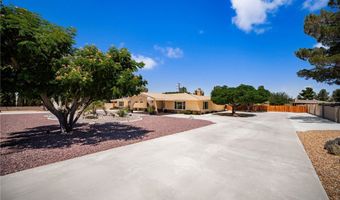 19082 Tecumseh Rd, Apple Valley, CA 92307