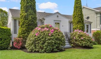 175 Kay St, Newport, RI 02840