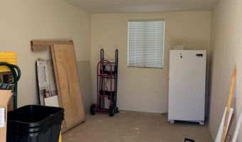 254 W La Cuesta Dr, Benson, AZ 85602