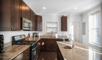 11 N EAST Ave, Baltimore, MD 21224