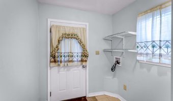 7650 Lexington Dr, Biloxi, MS 39532