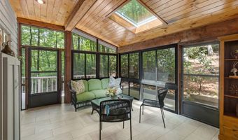 240 Upper Ridge Rd, Glenville, NC 28736