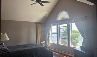 390 Wagner Point Rd, Alburgh, VT 05440