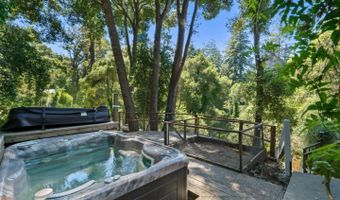 636 Cathedral Dr, Aptos, CA 95003