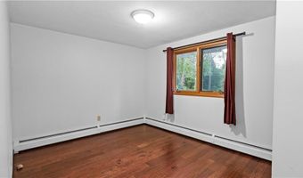 36 Stony Ln, North Kingstown, RI 02852