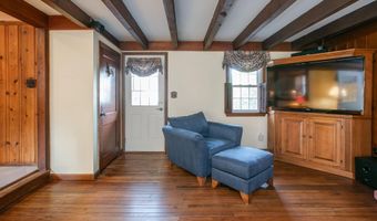75 Lakeview Dr, Allentown, NJ 08501