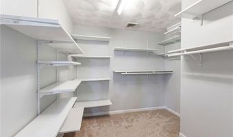 61 Metropolitan Ave, Cranston, RI 02920