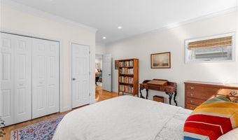 40 Lloyd Bowen Ct, Glocester, RI 02814