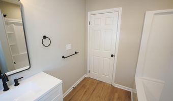 406 DELAWARE Ave, Delmar, DE 19940