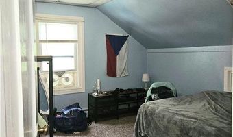 1 Side Hill St, Hopkinton, RI 02832