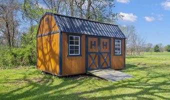 19529 Lawrence 2152, Aurora, MO 65605