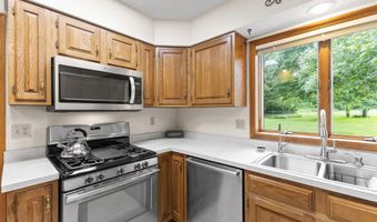 2207 Buchanan Dr, Ames, IA 50010
