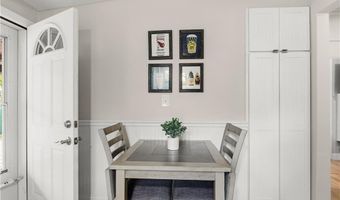 51 Osceola Ave, Narragansett, RI 02882