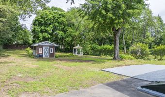 42 Greenwood Ave, Bloomfield, CT 06002