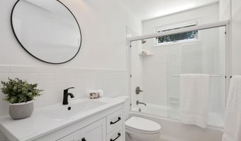 11 Pond Pl, Cos Cob, CT 06807