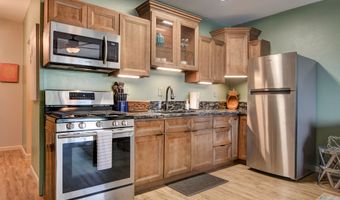 355 KALANIANAOLE St 330, Hilo, HI 96720