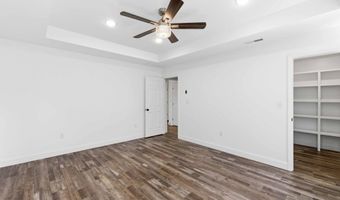 317 Creekside Dr, Albertville, AL 35950