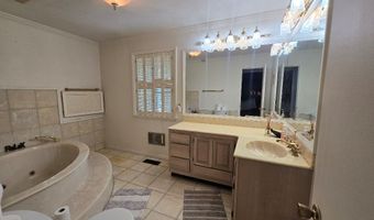 889 Old Grandview Rd, Beaver, WV 25813