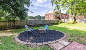 80 Pine St, Badin, NC 28009