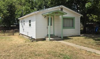 225 Morgan Ave, Aurora, MO 65605