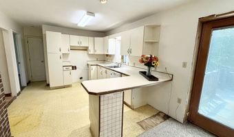 3919 E Bakersfield Rd, Bakersfield, VT 05450