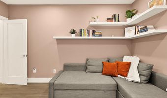 1519 K St SE 101, Washington, DC 20003