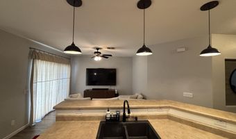 948 E SAVANNAH Dr, Chandler, AZ 85225