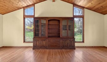 11 Kent Rd, Airmont, NY 10952