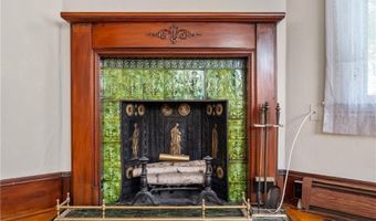 74 Highland St, Woonsocket, RI 02895